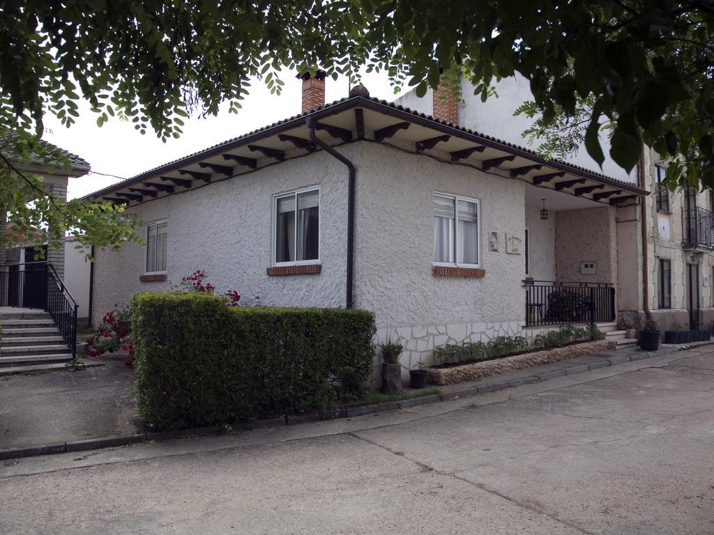 Casa Rural La Conejera Madrigalejo Del Monte Oda fotoğraf